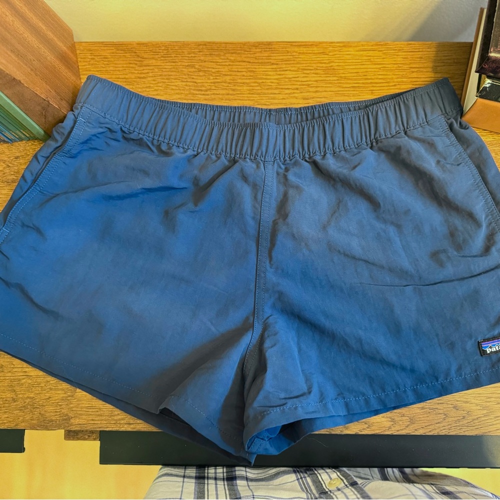 Women's Patagonia Barely Baggies- Tidepool Blue Shorts- Medium